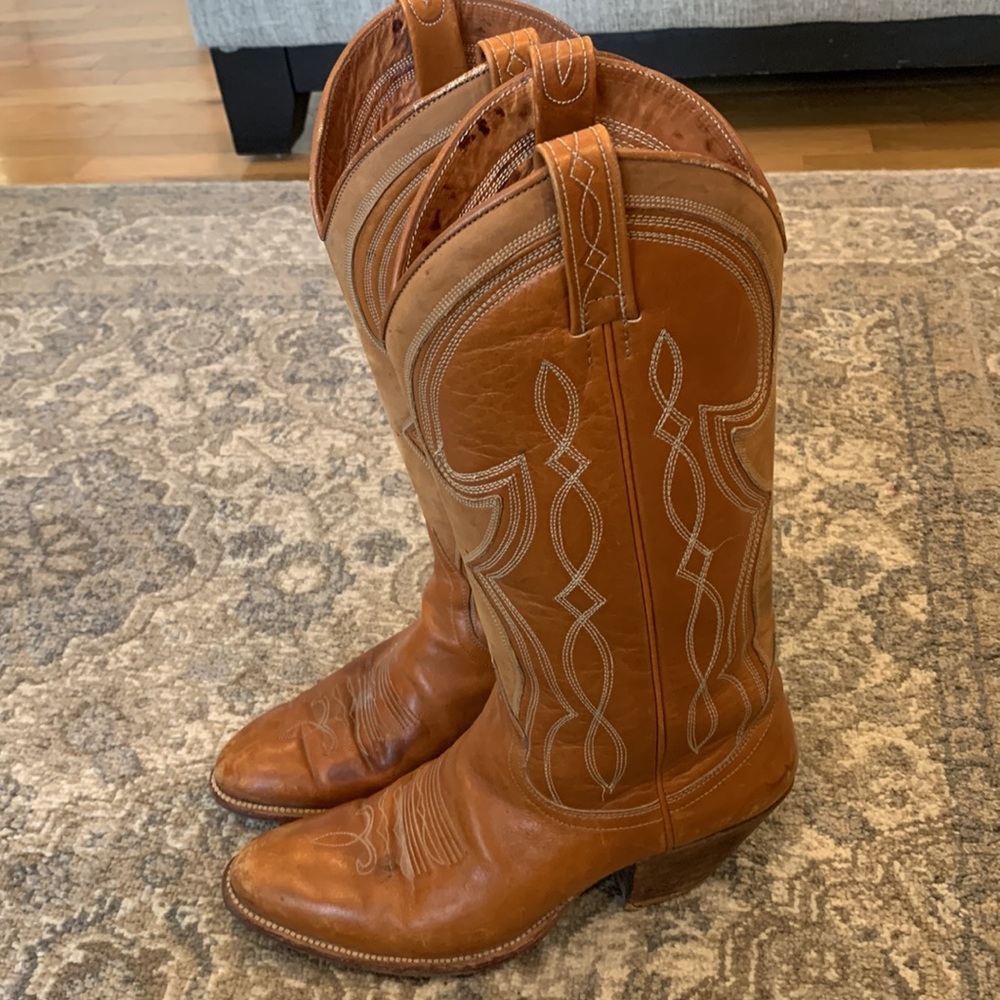 Dan Post Brown Heeled Boots - Picture 4 of 15
